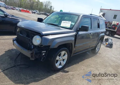 2015 Jeep Patriot Latitude z USA, uszkodzony, nr VIN 1C4NJRFB6FD425885
